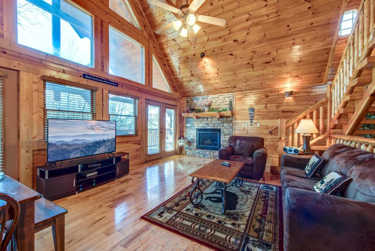 Hemlock Manor Villa Gatlinburg Exterior photo